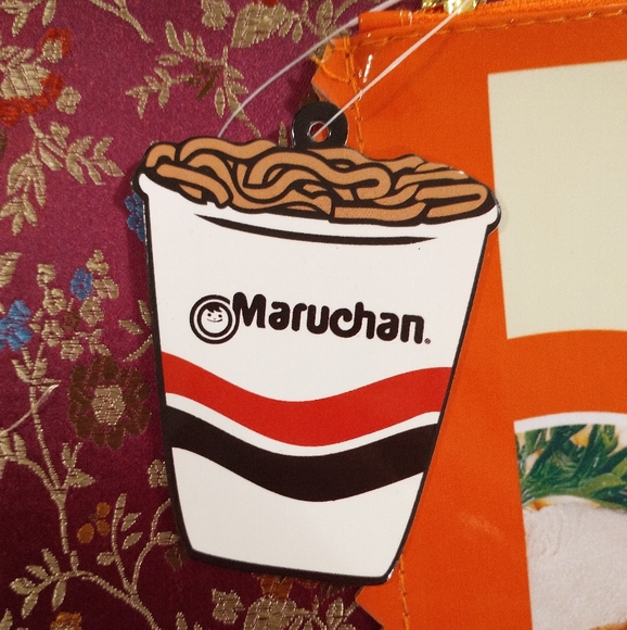 Insta-Noodle Pencil/Makeup/Coin Pouch - Picture 2 of 9